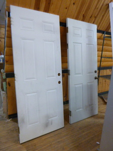 lot 39 image: 2 Steel Doors