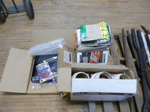 lot 53 image: Miscellaneous Home Repair Items