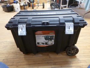 lot 58 image: Husky Rolling Toolbox