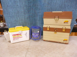 lot 61 image: Fishing Items