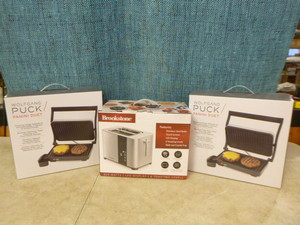 lot 98 image: Small Kitchen Appliances