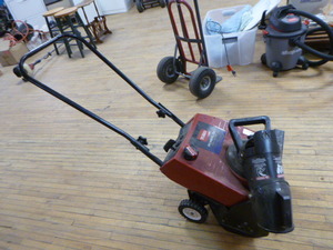 lot 108 image: Toro Powerlite Snowthrower