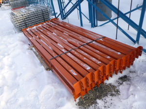 lot 3 image: 26 Pallet Racking 8 Beams