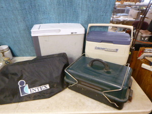 lot 133 image: Camping Items