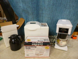 lot 139 image: Small Kitchen Appliances