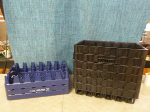 lot 164 image: 9 Stackable Pop Crates