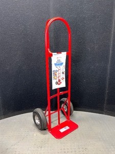 lot 29 image: Milwaukee 800lb Capacity Steel Hand Truck