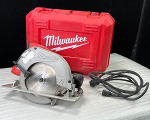 lot 215 image: Milwaukee 7-14 Circular Saw