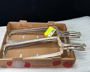 lot 222 image: Irwin Vise-Grip C Clamps 24R (4)