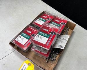 lot 194 image: Red Head 14 x 3 Hammer-Set Anchors