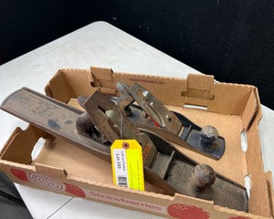 lot 250 image: Stanley Hand Planers