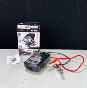 lot 142 image: 750 Watt Power Inverter
