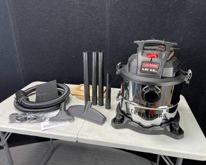 lot 67 image: Craftsman Shop Vac 4Hp