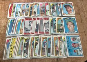 lot 79C image: 50 Card 1972 Topps Vintage Baseball Lot