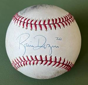 lot 32D image: Brian Dozier Signed OMLB Rawlings Selig Baseball - Minnesota Twins