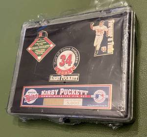 lot 120D image: Kirby Puckett Limited Edition 5,000 Commemorative Hall of Fame Pin Set - Minnesota Twins