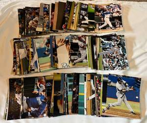 lot 146D image: (120) MLB Baseball 8x10 Photos