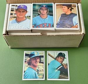 lot 9C image: 1975 SSPC Baseball Complete Set - Robin Yount RC, George Brett RC - Vintage Baseball Cards
