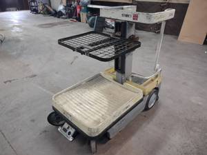 lot 13 image: Crown Model 10A10034 Wave Work Assi...