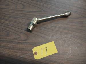 lot 17 image: Kurt 6 Machine Vise Handle...