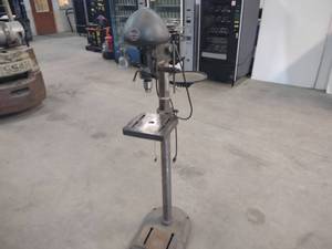 lot 14 image: Delta 14 Drill Press, Variable Spe...