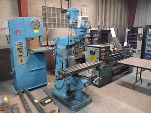lot 4 image: Bridgeport Vertical Knee Mill, 60-4...
