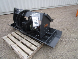 LandHonor Skid Steer Vibratory Plate Compactor