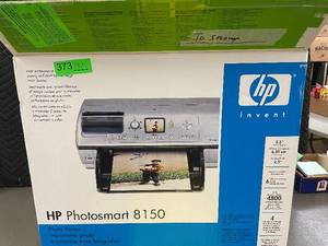 lot 1 image: NE 3 - HP Photosmart 8150 Photo Printer - Powers On, New Ink
