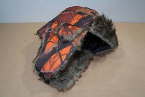 lot 14 image: Adult Mad Bomber Trapper Hat