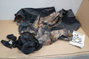 lot 59 image: Tree Stand Body Harness with Cover