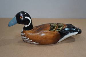 lot 106 image: Hand Carved & Painted Duck Decoy - Glass Eyes
