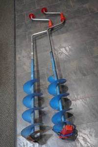 lot 136 image: 2 Hand Ice Augers