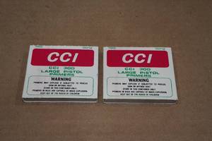 lot 137 image: 200 CCI 300 Large Pistol Primers