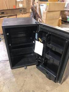 Vissani 4.4 cu. ft. Freestanding Outdoor Refrigerator in Stainless Steel Used Review all pictures Customer Returns