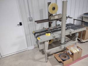 lot 26 image: Scotch 3M Model 2A Adjustable Case ...