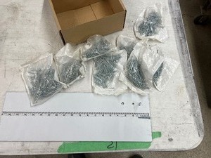 4.5LBS 6-32 X 1-12 PHILLIPS PAN HEAD MS HXFRE ZINC