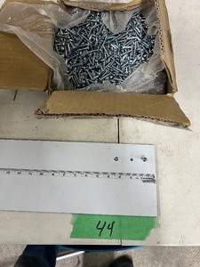 34LBS  10-32 X 1 PHILLIPS PAN HEAD MS TZC