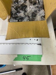 24LBS 8 X 1-14 SQUARE DRIVE FLAT HEAD BLACK