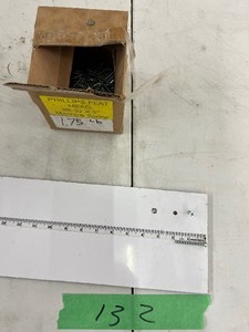 1.75LBS 8-32 X 2 PHILLIPS FLAT HEAD MACHINE SCREW