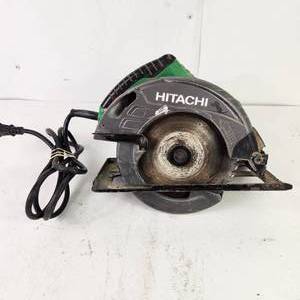 lot 30 image: Hitachi 7 14 Circular Saw C 7ST Good Condition Tested Works PLATE ON BOTTOM IS BROKEN