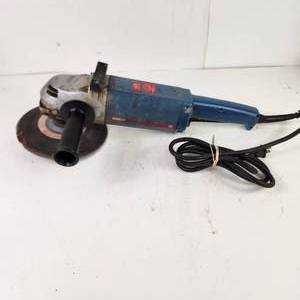 lot 39 image: Bosch Model 0601 Corded Sander Good Condition Tested Works