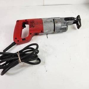 lot 44 image: Milwaukee Sawzall Corded Tested Works Good Condition