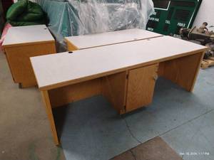 lot 26 image: (3) Assorted Lab Desks