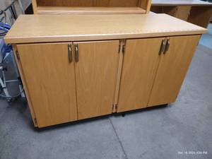 lot 81 image: Wood Cabinet