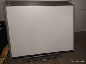 lot 60 image: Smart Board