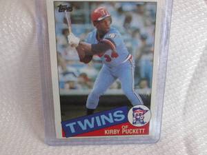 lot 17 image: 1985 Topps Kirby Puckett Rookie Car...
