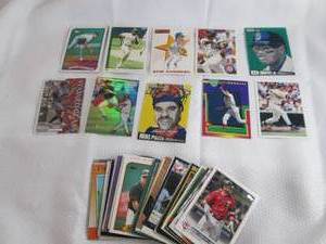 lot 38 image: Assorted Baseball Cards...