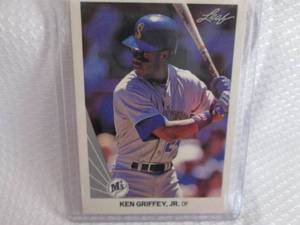 lot 52 image: 1990 Leaf Ken Griffey Jr  Card...