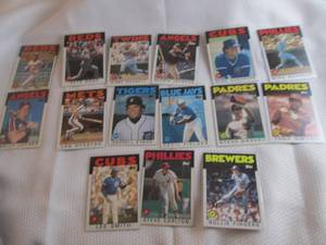 lot 122 image: Assorted 1986 Topps Baseball Cards...