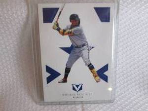 lot 143 image: 2022 Chronicles Ronald Acuna JR Car...